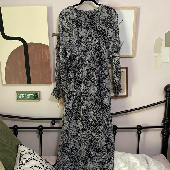 ☽ Paisley Dress - Picture 3 of 6